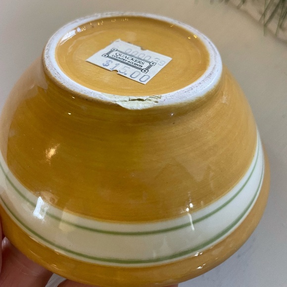 SMALL COUNTRY/PRIMITIVE YELLOW BOWL - Picture 6 of 8